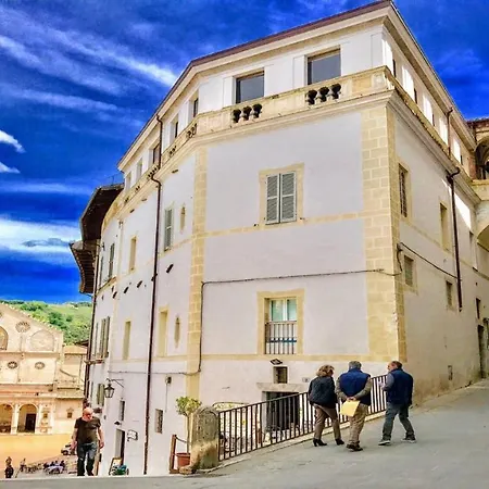 Terrazza Duomo/sleeps 6/spoleto Centre * Spoleto