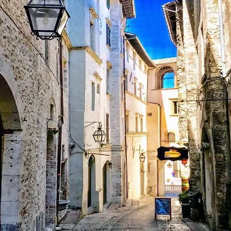 Terrazza Duomo/sleeps 6/spoleto Centre Lejlighed Spoleto