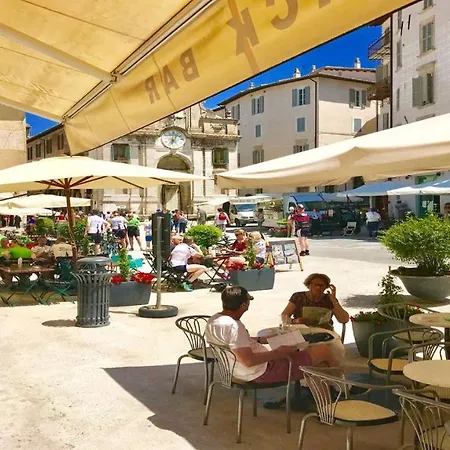 Lejlighed Terrazza Duomo/sleeps 6/spoleto Centre *