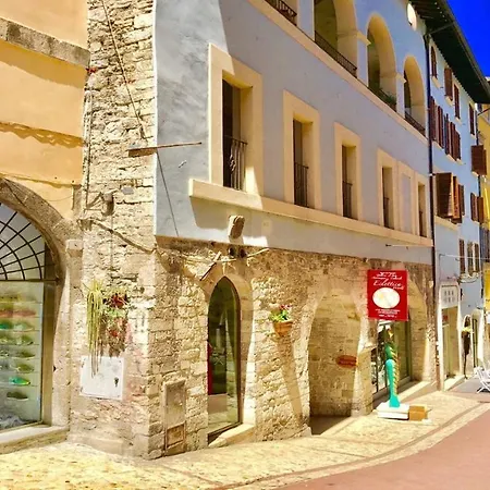 Lejlighed Terrazza Duomo/sleeps 6/spoleto Centre Spoleto
