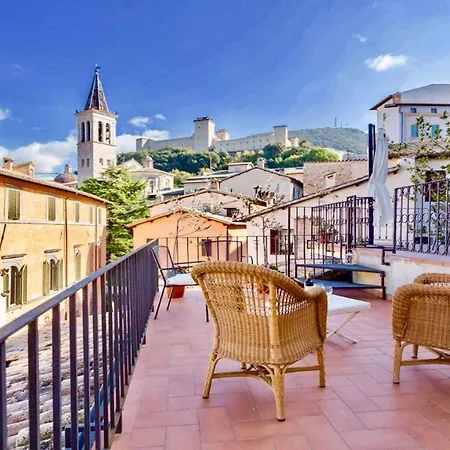 Terrazza Duomo/sleeps 6/spoleto Centre Spoleto