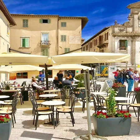 Terrazza Duomo/sleeps 6/spoleto Centre *