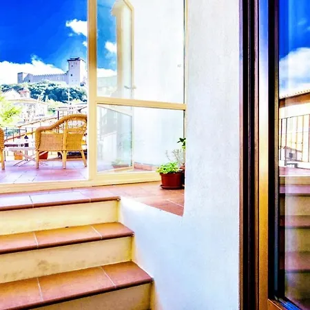 Terrazza Duomo/sleeps 6/spoleto Centre Lejlighed *