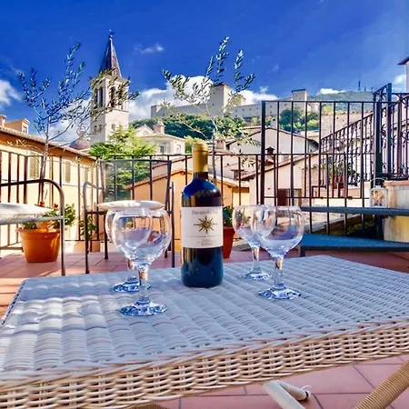Terrazza Duomo/sleeps 6/spoleto Centre Lejlighed *