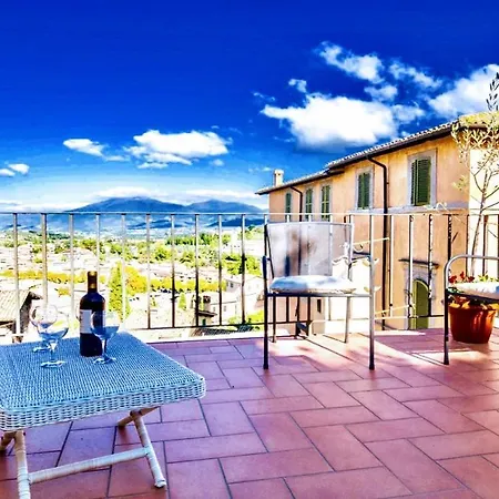 Terrazza Duomo/sleeps 6/spoleto Centre Spoleto