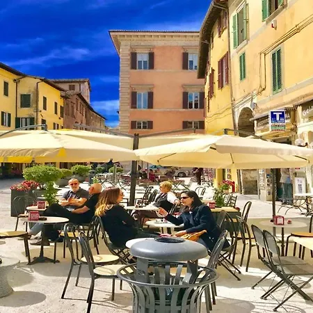 Lejlighed Terrazza Duomo/sleeps 6/spoleto Centre *